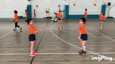 自穆帅时期以来，曼联首次遭遇英超三连平